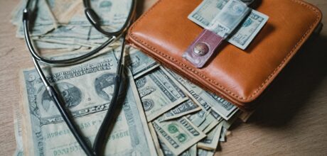 Guia definitivo de como economizar em planos de saúde e consultas médicas